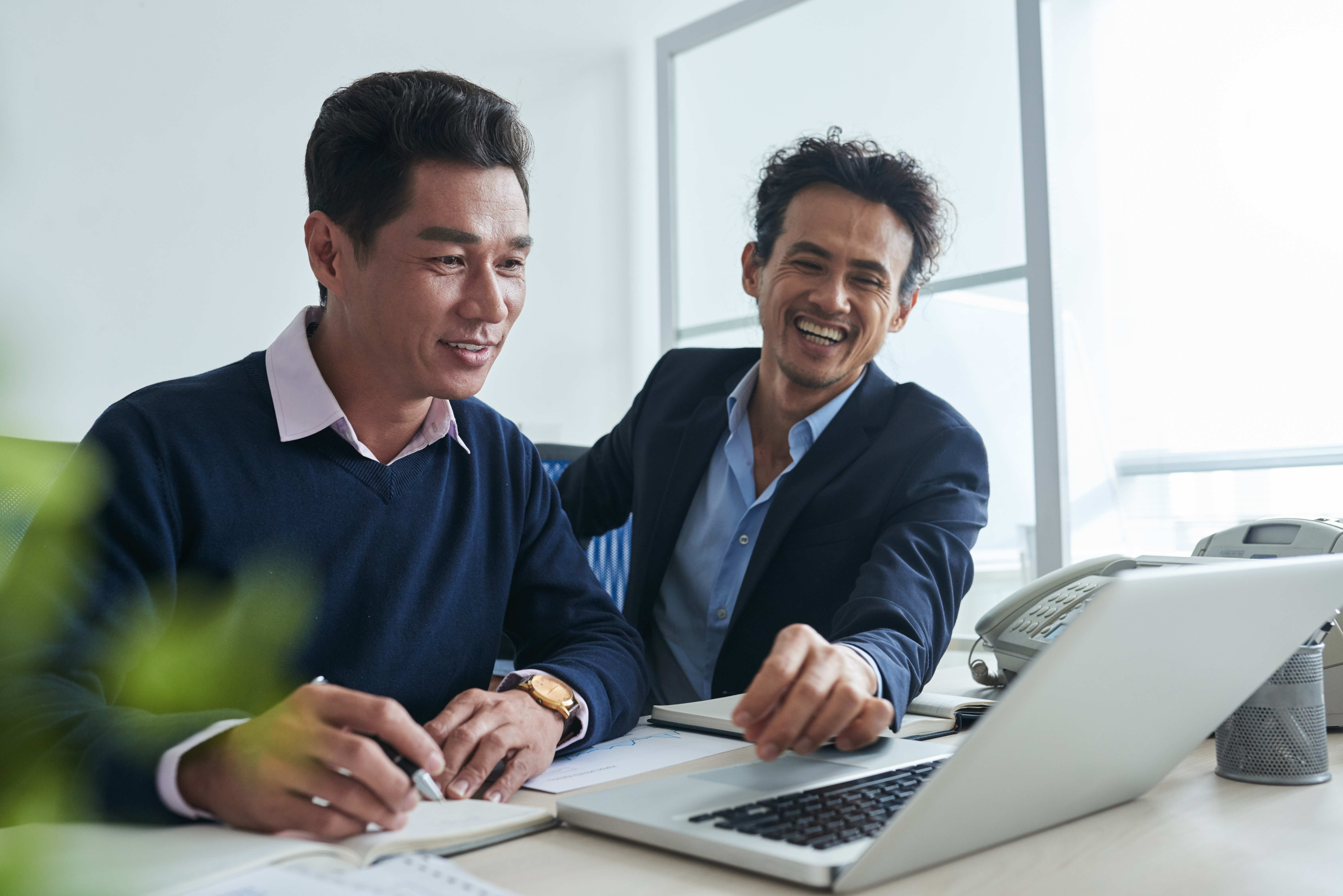 4th slide background